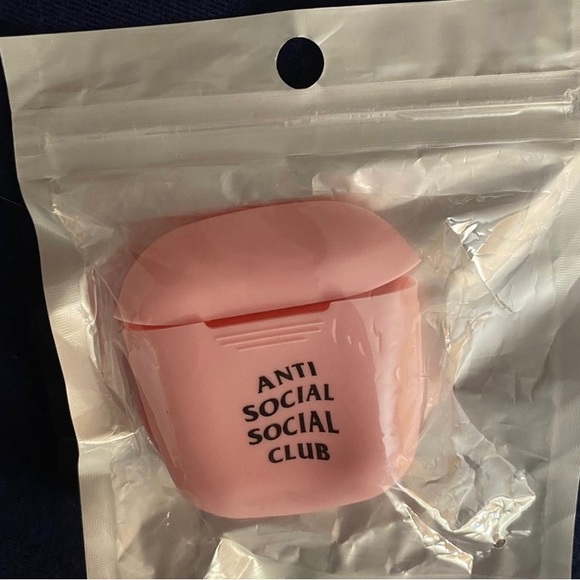*NWT* Anti Social Social Club (ASSC) Rubber Air Pod Case - Picture 6 of 11